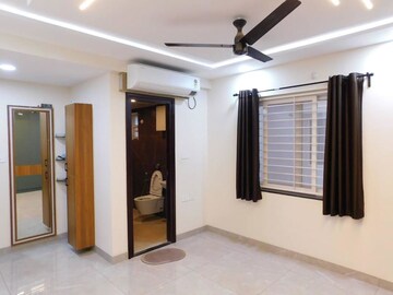 Room in 3 BHK Apartment at Hallmark Sunnyside, Manchirevula – for Rent