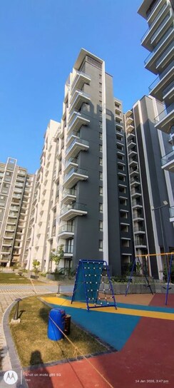 2.5 BHK + Extra Room Apartment For Sale in One OAK Natura