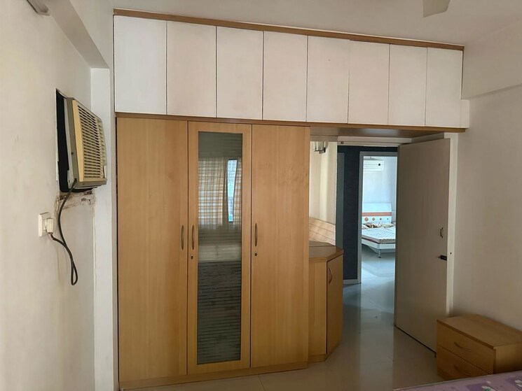 Room, prahlad nagar 3 Bedroom 1850 Sq.Ft. Apartment In Prahlad Nagar Ahmedabad 9810513