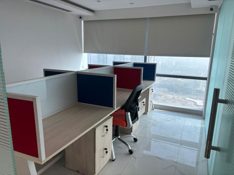 Team Area, supertech-supernova-astralis Commercial Office Space 2800 Sq.Ft. In Sector 94 Noida 9825670