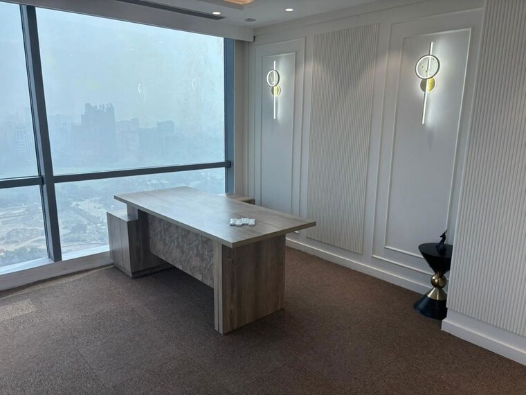 Terrace, supertech-supernova-astralis Commercial Office Space 2800 Sq.Ft. In Sector 94 Noida 9825670