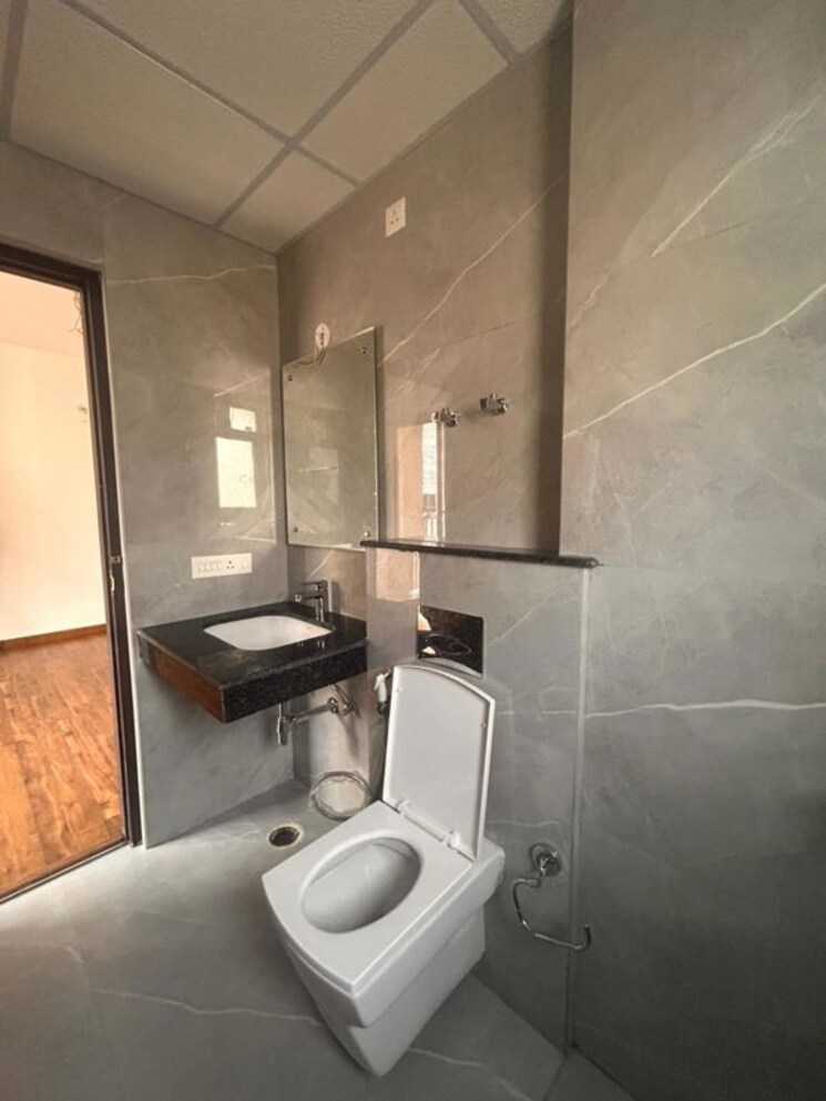 Bathroom, rishita-manhattan 3 Bedroom 1375 Sq.Ft. Apartment In Gomti Nagar Lucknow 9827195