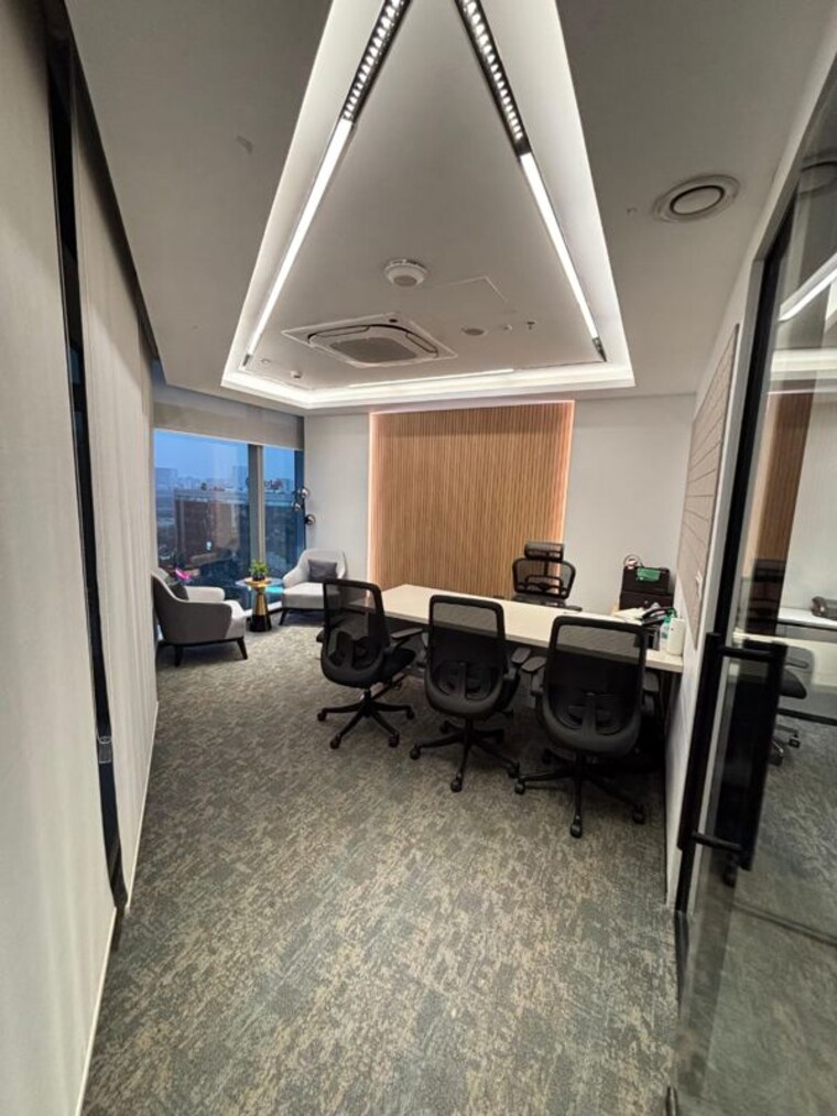 Floor Plan, wadhwa-the-capital Commercial Office Space 2100 Sq.Ft. In Bandra East Mumbai 9827196