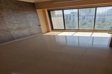 Room in 2 BHK Apartment at Dahisar East – for Rent