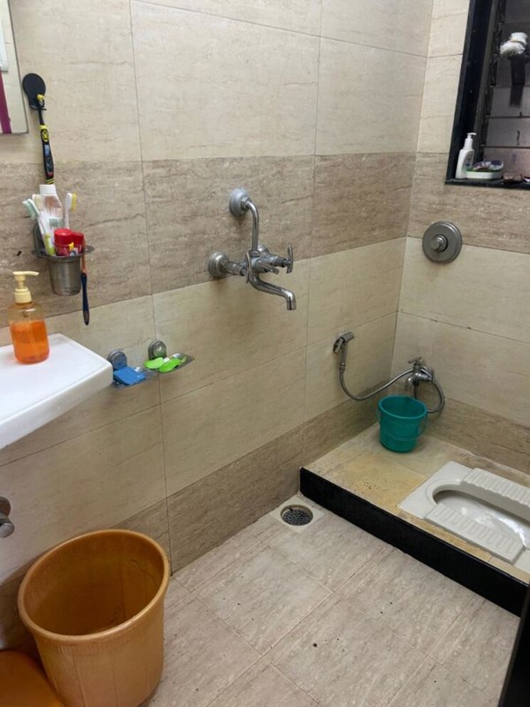 Bathroom, goregaon east 2 Bedroom 550 Sq.Ft. Apartment In Goregaon East Mumbai 9827216