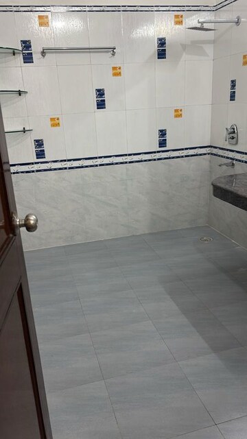 Bathroom in 4 BHK Apartment at Vaishali Sector 4 – for Sale