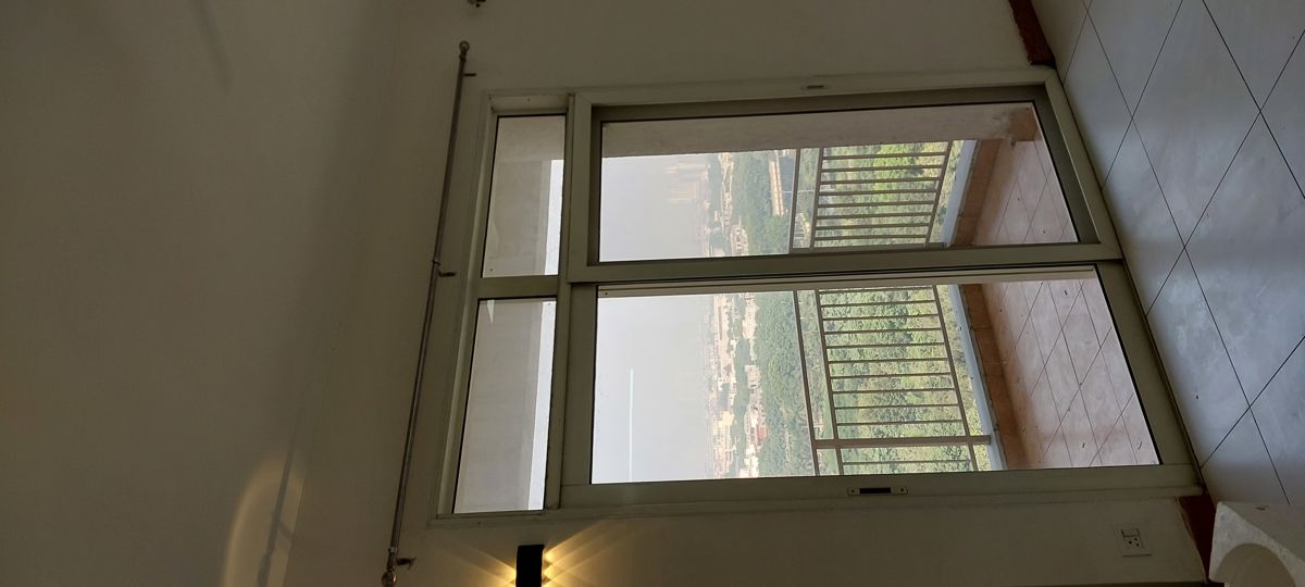 3 BHK + Servant Room Apartment For Sale in Jaypee Greens Star Court