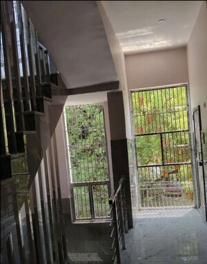 Staircase in 2.5 BHK Independent House at Buddhi Vihar – for Rent