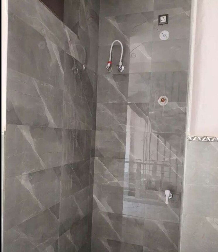 Bathroom, buddhi vihar 2.5 Bedroom 40 Sq.Mt. Independent House In Buddhi Vihar Moradabad 9826142