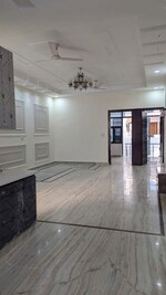 4 BHK + Pooja Room 271 Sq.Yd. Builder Floor in Green Fields Colony