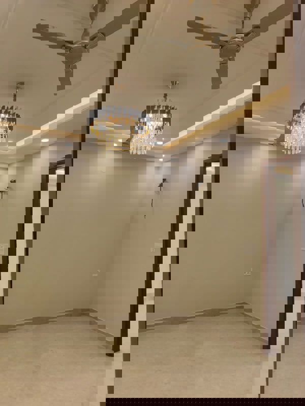 3 BHK 125 Sq.Yd. Builder Floor in RPS Palm Drive