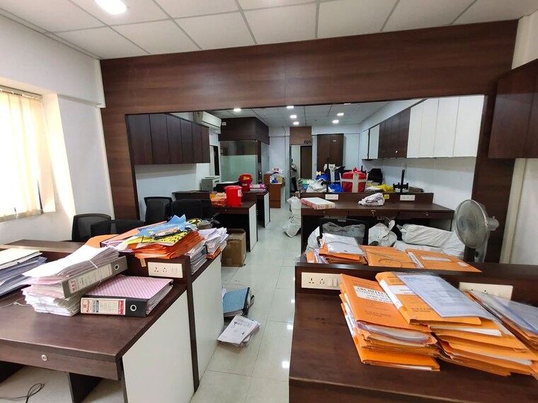 Team Area, tulsiani-chambers Commercial Office Space 640 Sq.Ft. In Nariman Point Mumbai 9252415