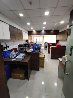 Office Space For Sale in Tulsiani Chambers