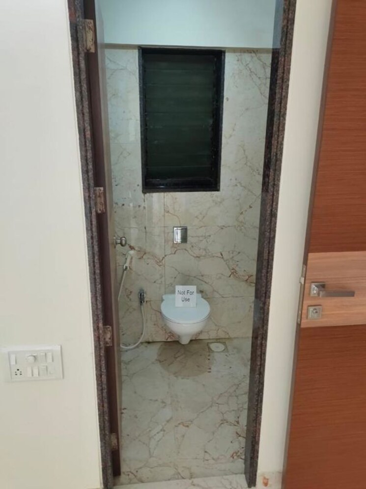 Attached Bathroom, tharwani-vedant-millenia 3 Bedroom 850 Sq.Ft. Apartment In Titwala Thane 9827282