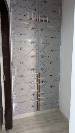 Bathroom in 4 BHK Builder Floor at Green Fields Colony – for Rent