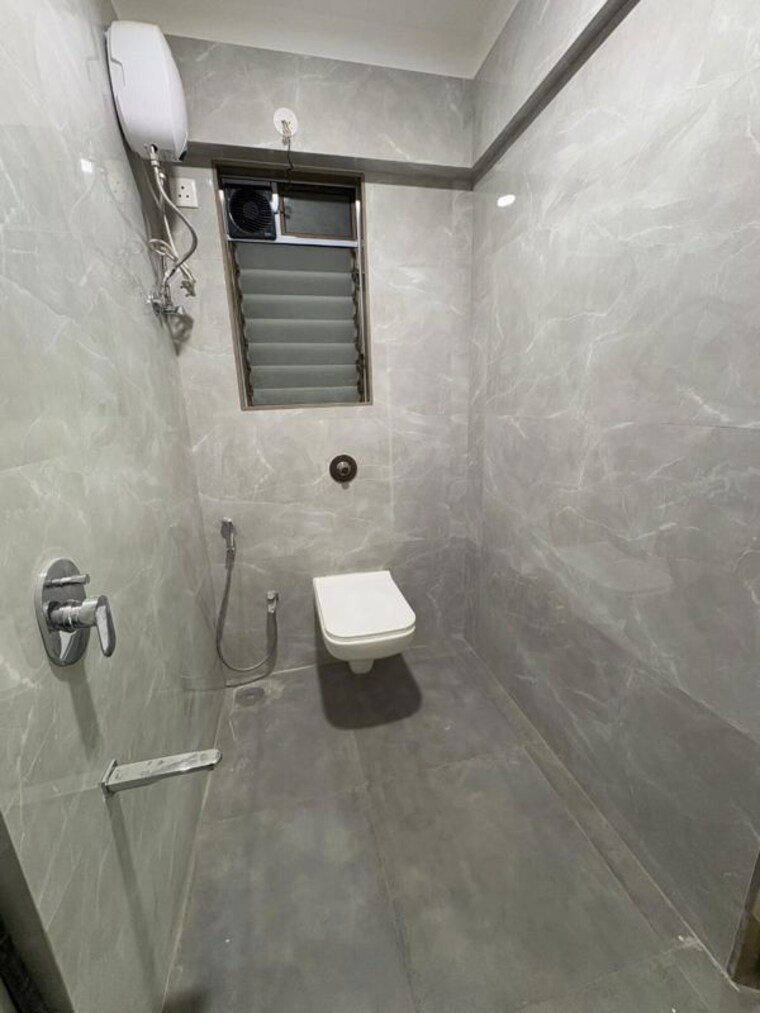 Bathroom, abhilasha-chs-kandivali 2 Bedroom 634 Sq.Ft. Apartment In Kandivali West Mumbai 9827304