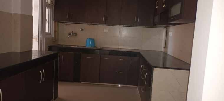 Kitchen, ramprastha-platinum-height 3 Bedroom 1990 Sq.Ft. Apartment In Ramprastha Greens Ghaziabad 9827312