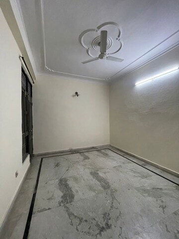 4 BHK Builder Floor For Rent in Green Fields Colony