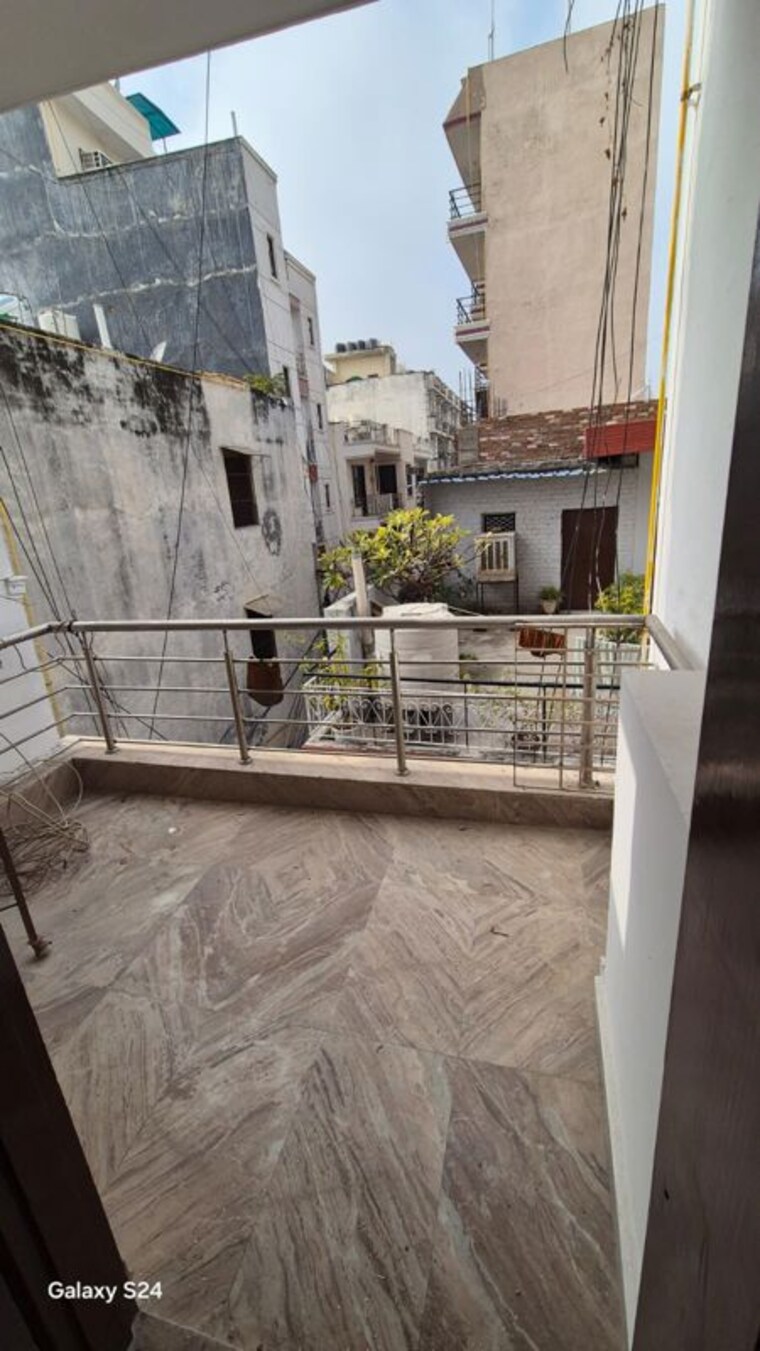 Balcony, palm-residency-chhatarpur 1 Bedroom 500 Sq.Ft. Apartment In Chattarpur Delhi 9827385