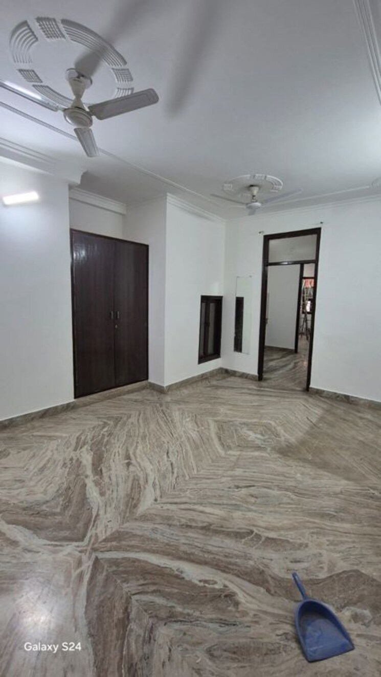 Room, palm-residency-chhatarpur 1 Bedroom 500 Sq.Ft. Apartment In Chattarpur Delhi 9827385