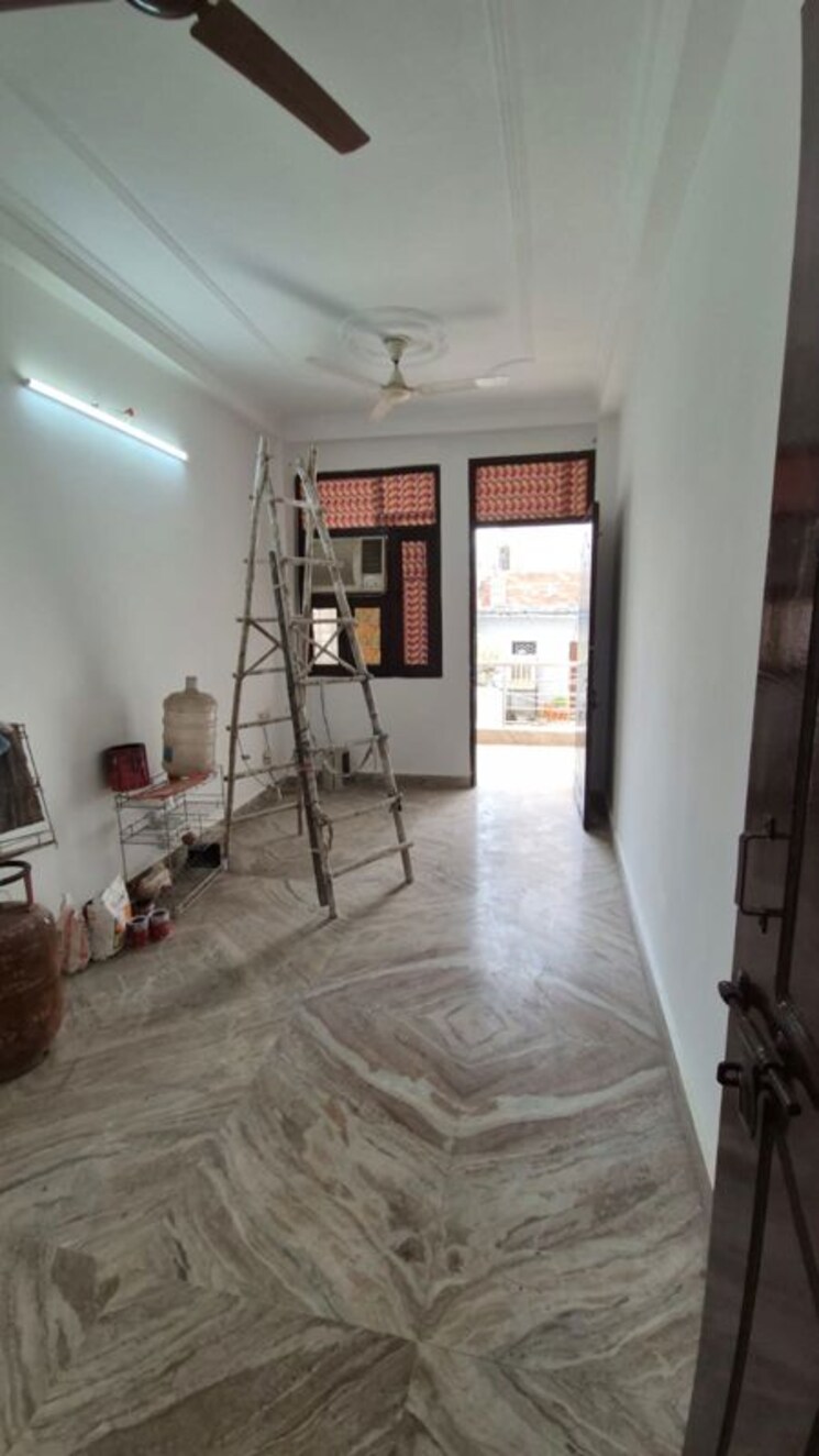  Parking, palm-residency-chhatarpur 1 Bedroom 500 Sq.Ft. Apartment In Chattarpur Delhi 9827385