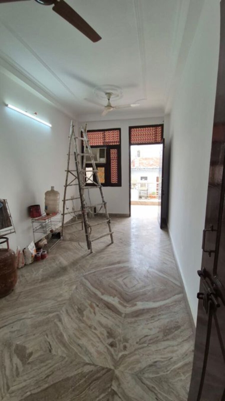  Parking, palm-residency-chhatarpur 1 Bedroom 500 Sq.Ft. Apartment In Chattarpur Delhi 9827385