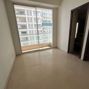Room in 3.5 BHK Apartment at Omkar Alta Monte, Laxman Nagar – for Rent