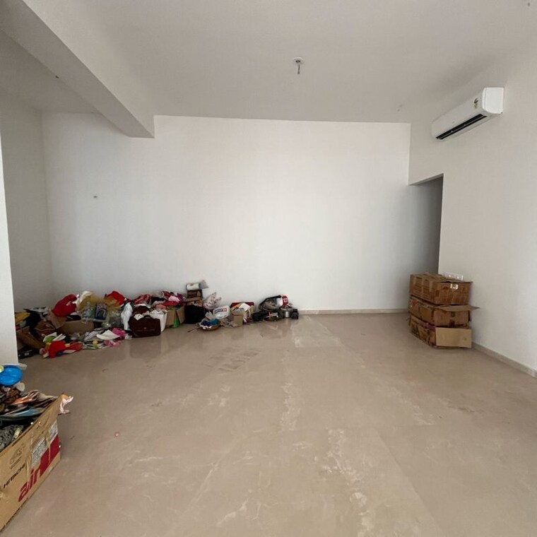 Room, omkar-alta-monte 3.5 Bedroom 1833 Sq.Ft. Apartment In Laxman Nagar Mumbai 9827399