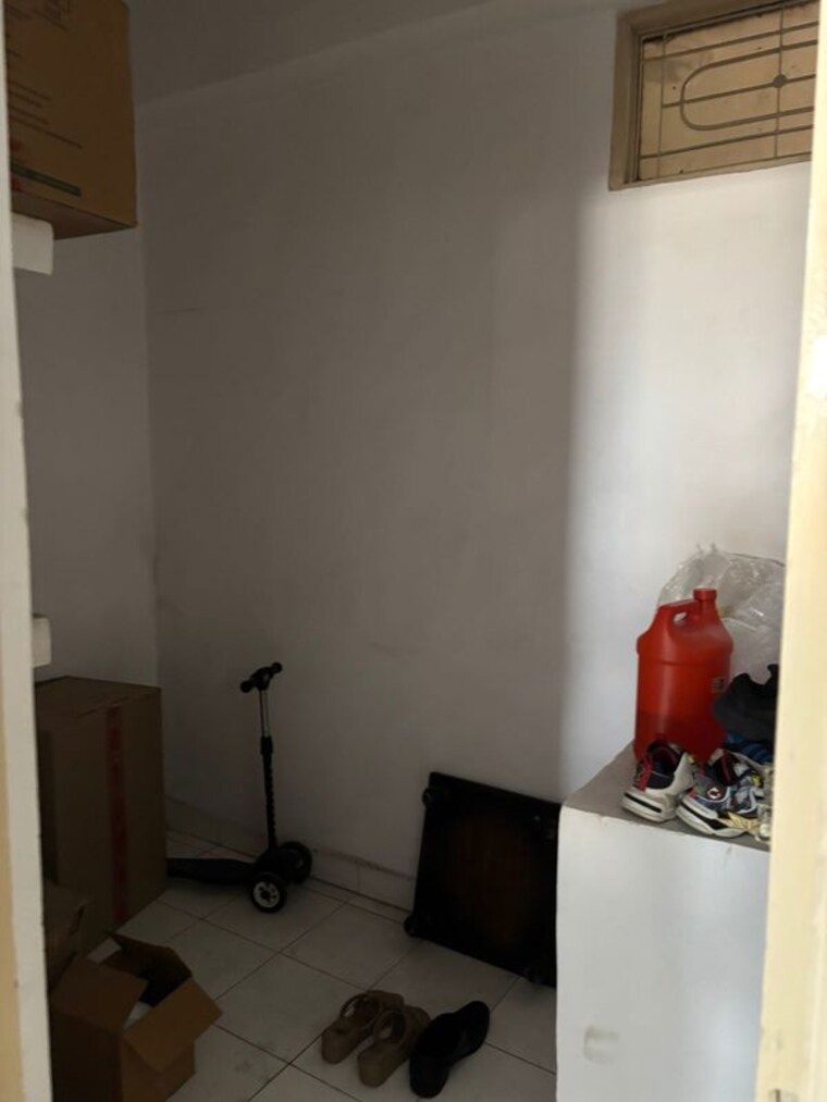 undefined, amrapali-vaishali 3 Bedroom 1850 Sq.Ft. Apartment In Vaishali Sector 3 Ghaziabad 9827459