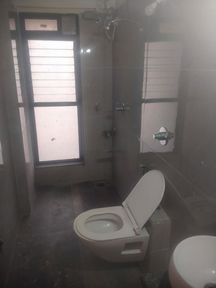 Bathroom, kamla-snehawardhini 3 Bedroom 832 Sq.Ft. Apartment In Goregaon East Mumbai 9827493
