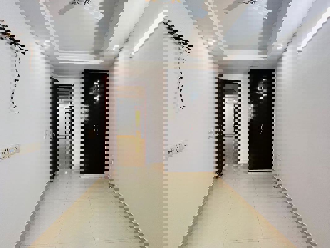 2 BHK + Pooja Room Builder Floor For Rent in Govindpuri