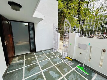 Balcony in 2.5 BHK Apartment at Maharishi Dayanand CGHS, Vasant Kunj – for Rent