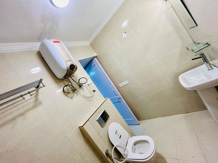 undefined, maharishi-dayanand-cghs 2.5 Bedroom 1350 Sq.Ft. Apartment In Vasant Kunj Delhi 9827501