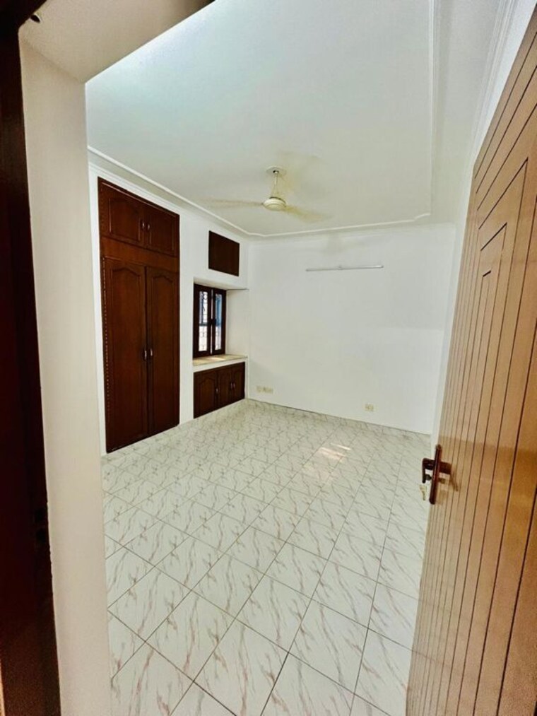Bedroom, maharishi-dayanand-cghs 2.5 Bedroom 1350 Sq.Ft. Apartment In Vasant Kunj Delhi 9827501