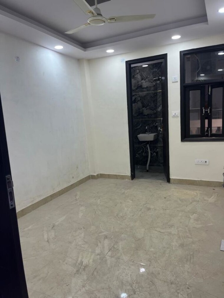 Room, govindpuri 2 Bedroom 450 Sq.Ft. Builder Floor In Govindpuri Delhi 9826647