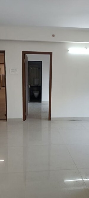 Room in 2 BHK Apartment at Tower View CHS, Worli – for Rent