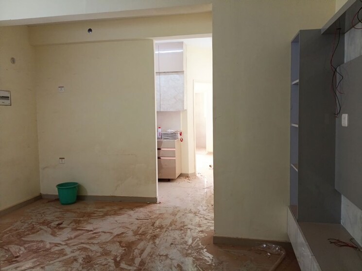 Room, pyramid-altia 3 Bedroom 645 Sq.Ft. Apartment In Sector 70 Gurgaon 9827519