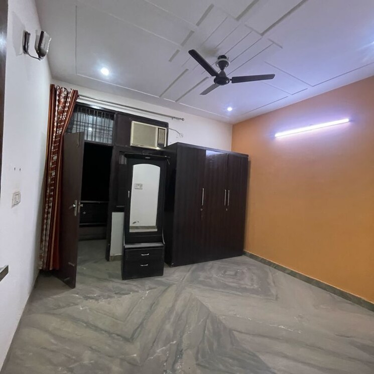 Room, rocky area 3 Bedroom 1802 Sq.Ft. Builder Floor In Rocky Area Faridabad 9827492