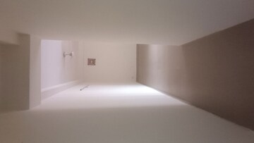 Room in 2 BHK Apartment at Panchsheel Greens II, Sector 16 Greater Noida – for Rent