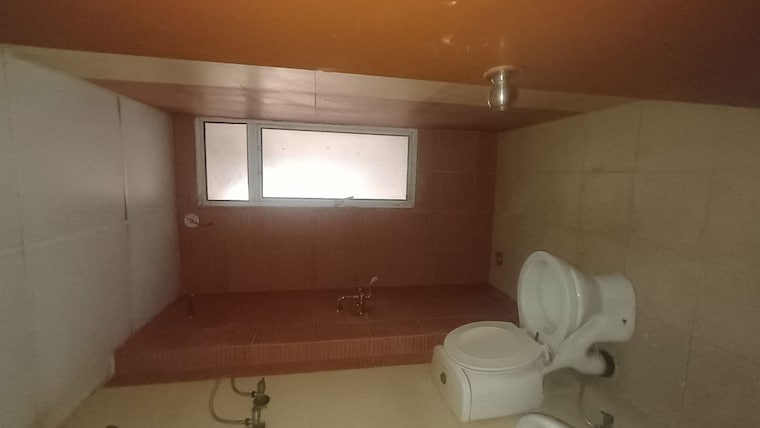 Bathroom, panchsheel-greens-ii 2 Bedroom 1350 Sq.Ft. Apartment In Sector 16 Greater Noida Greater Noida 9827538