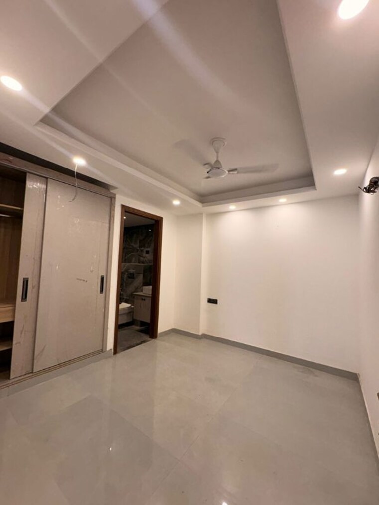 Room, palm-residency-chhatarpur 3 Bedroom 1200 Sq.Ft. Apartment In Chattarpur Delhi 9827544