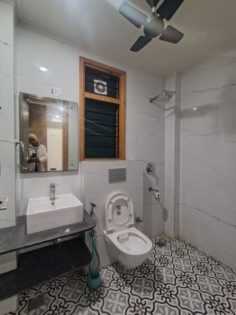 Bathroom, sector 46 3 Bedroom 2751 Sq.Ft. Builder Floor In Sector 46 Gurgaon 9827542