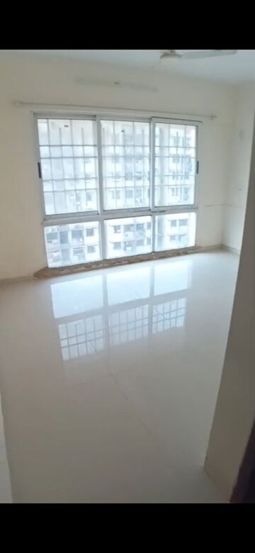 Master Bedroom in 2 BHK Apartment at Poddar Shri Ganesh Apartment, Goregaon West – for Rent