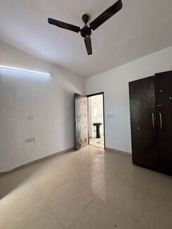 1 BHK Builder Floor For Rent in Sector 51