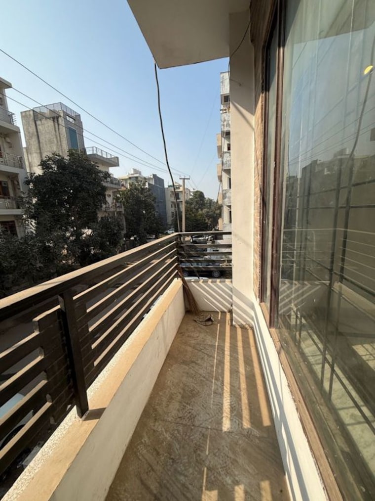 Balcony, sector 51 1 Bedroom 850 Sq.Ft. Builder Floor In Sector 51 Gurgaon 9826667