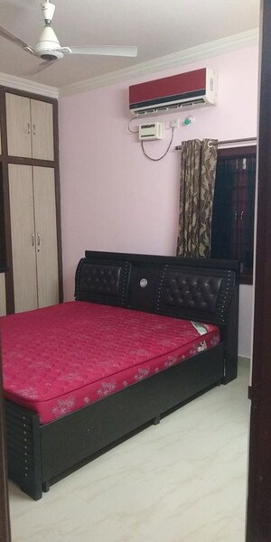 Bedroom in 3 BHK Apartment at Madhapur – for Rent