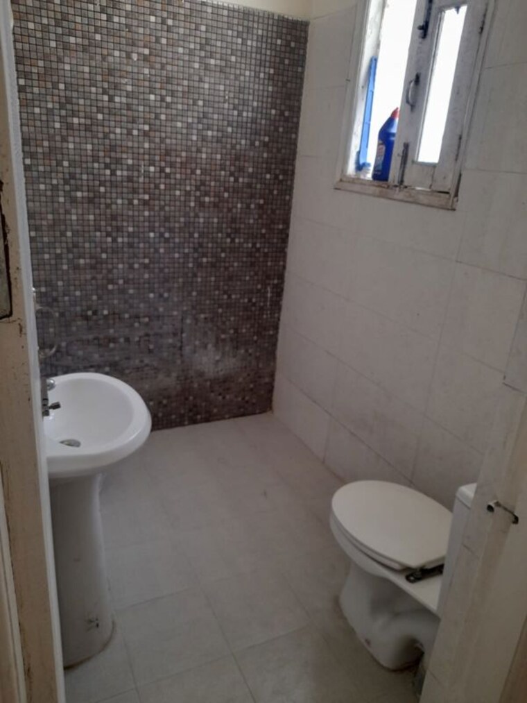 Bathroom, sbp-housing-park 2 Bedroom 1200 Sq.Ft. Apartment In Central Derabassi Chandigarh 9827573