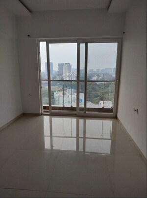 Room in 1 BHK Apartment at Skywards Nirvana, Hadapsar – for Rent