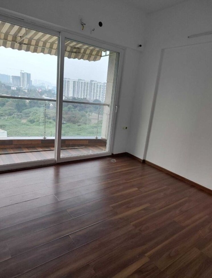 Room, skywards-nirvana 1 Bedroom 600 Sq.Ft. Apartment In Hadapsar Pune 9827589