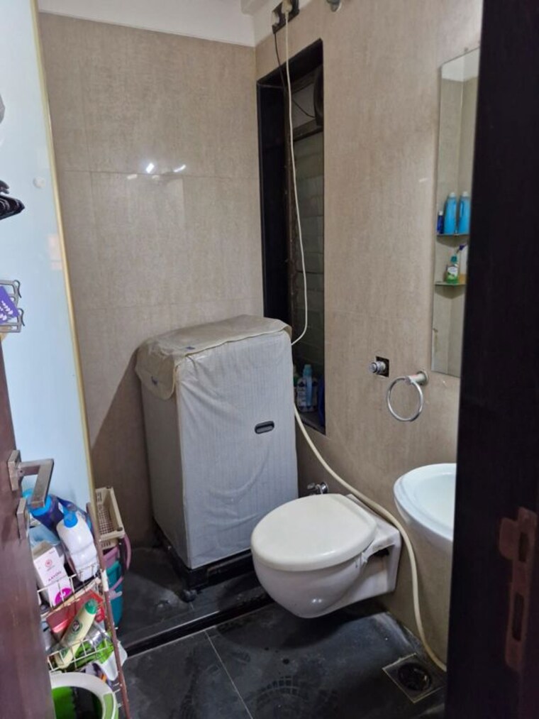 Bathroom, satellite-tower 3 Bedroom 1820 Sq.Ft. Apartment In Goregaon East Mumbai 9827625